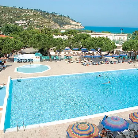 Dependance Hotel D'Amato فندق بيسْكيتْشّي