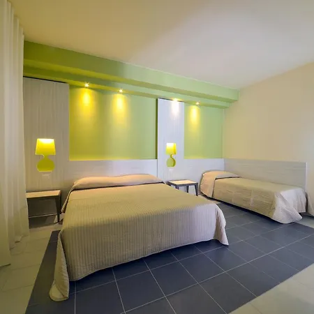 Dependance Hotel D'Amato 3* بيسْكيتْشّي